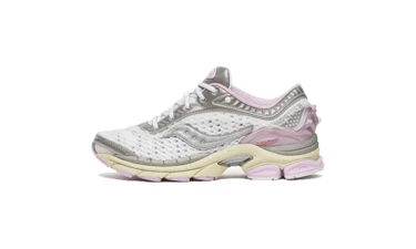 Metagirl x Saucony Progrid Paramount Daughter of the Moon