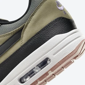 Air Max 1 Dark Stucco Detail Ferse