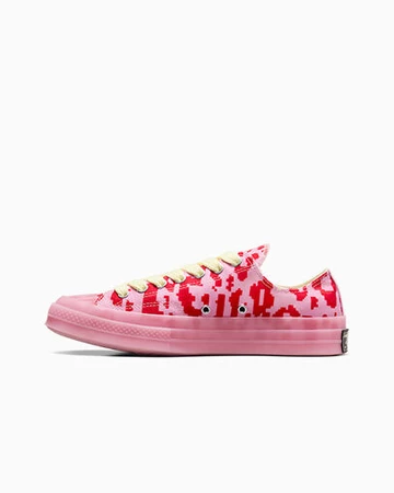 Die Innenseite des GOLF Le FLEUR Converse Chuck 70 Low Digital Leopard Pack in Pink