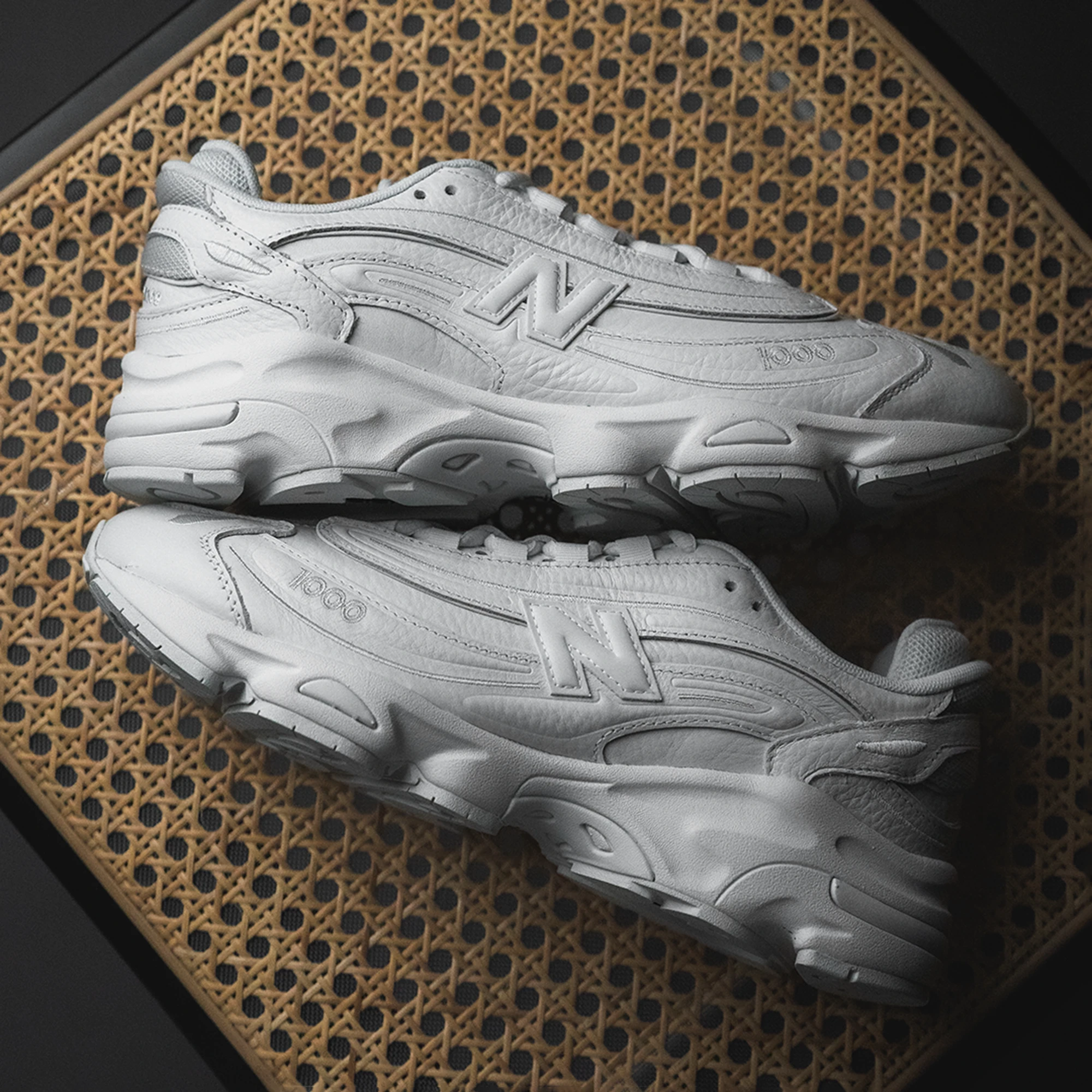 New Balance 1000 \"Sea Salt\" ホワイト/グレー 新品 New Balance 1000 