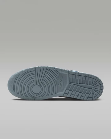 Jordan 1 Low Industrial Blue Sohle