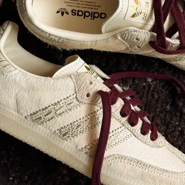 adidas Samba OG Cream White Maroon Detailbild
