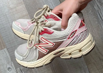 size? x New Balance 860v2 Bacon Paar
