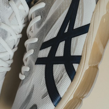 ASICS Gel Quantum 360 VIII White Midnight Mood Closeup