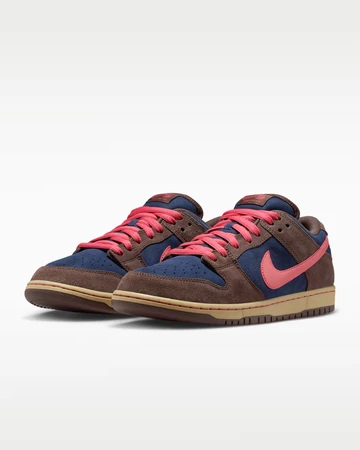 Nike SB Dunk Low Pro Baroque Brown Paar seitlich