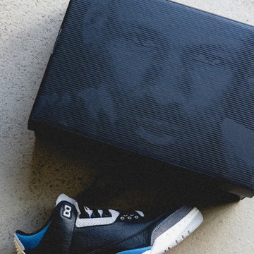 Jordan 3 Rare Air Laser Mood Karton