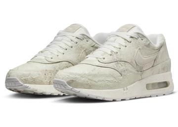 Der Air Max 1 Museum Masterpiece von schräg außen
