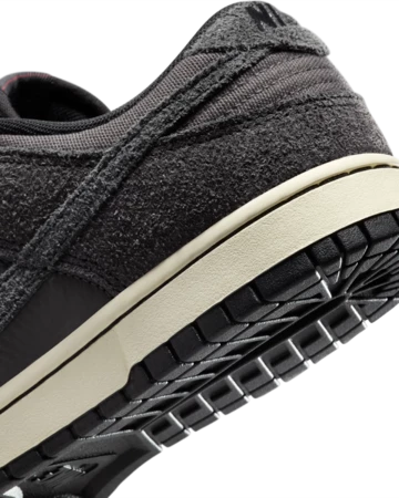 Nike Dunk Low Off Noir Ferse Details