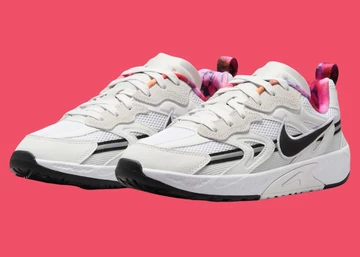 Futura x Nike Jam Train Olympics schräg frontal