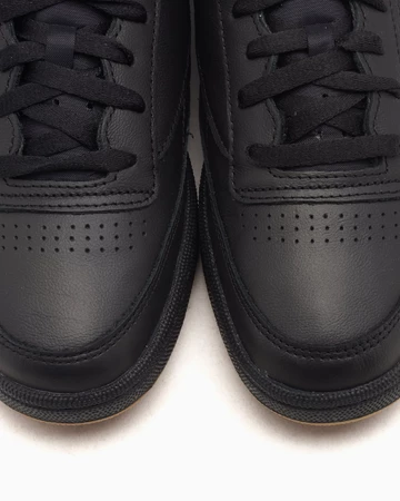 Wacko Maria x Reebok Club C 85 Leopard Pack Black Detail Toeboxen