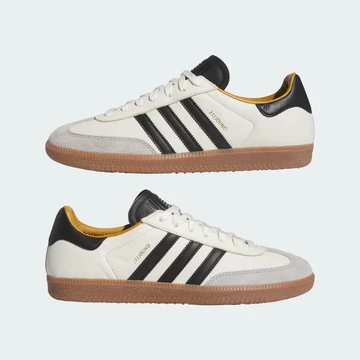 Die Außenseite des JJJJound adidas Samba Off White