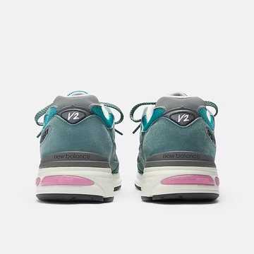 New Balance Made in UK 991v2 Porcelain von hinten