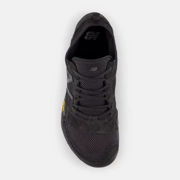 New Balance MT10 Black von oben