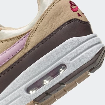 Air Max 1 Valentines Day - Ferse Detail