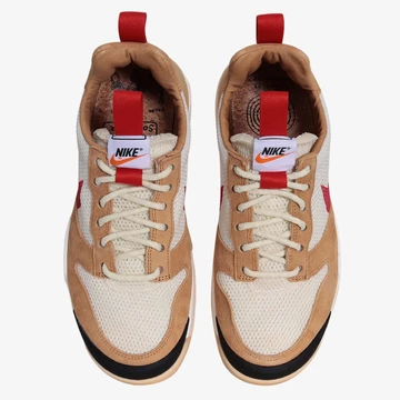 Tom Sachs x Nike Mars Yard 3.0 von oben