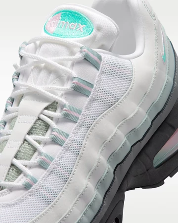 Nike Air Max 95 Big Bubble Apple Pink Upper Details