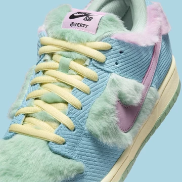 Verdy SB Dunk Low Visty Detail Laces