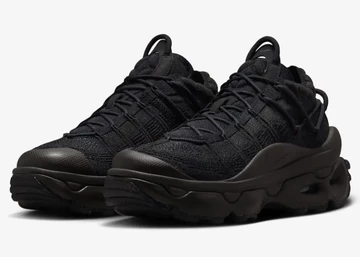 Schräge Ansicht des Nike Flyknit Venture Velvet Brown