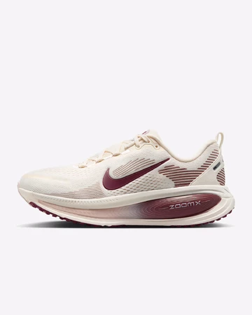 Nike Vomero 18 Pale Ivory Red Sepia Außenseite