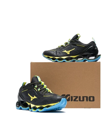 VRUNK x Mizuno Wave Prophecy Black Schuhkarton