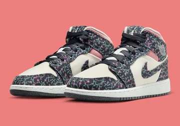 Jordan 1 Mid GS Floral Canvas schräg