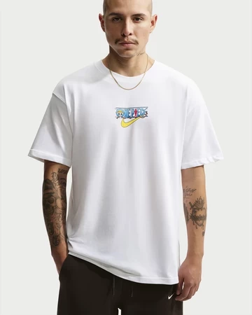 One Piece x Nike Apparel