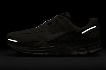 Nike Vomero 5 Valentines Day Außenseite Dark