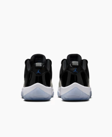 Jordan 11 Low Space Jam von hinten