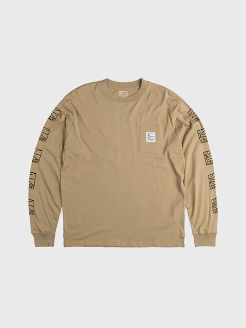 RASSVET LOGO LONG SLEEVE T-SHIRT Image