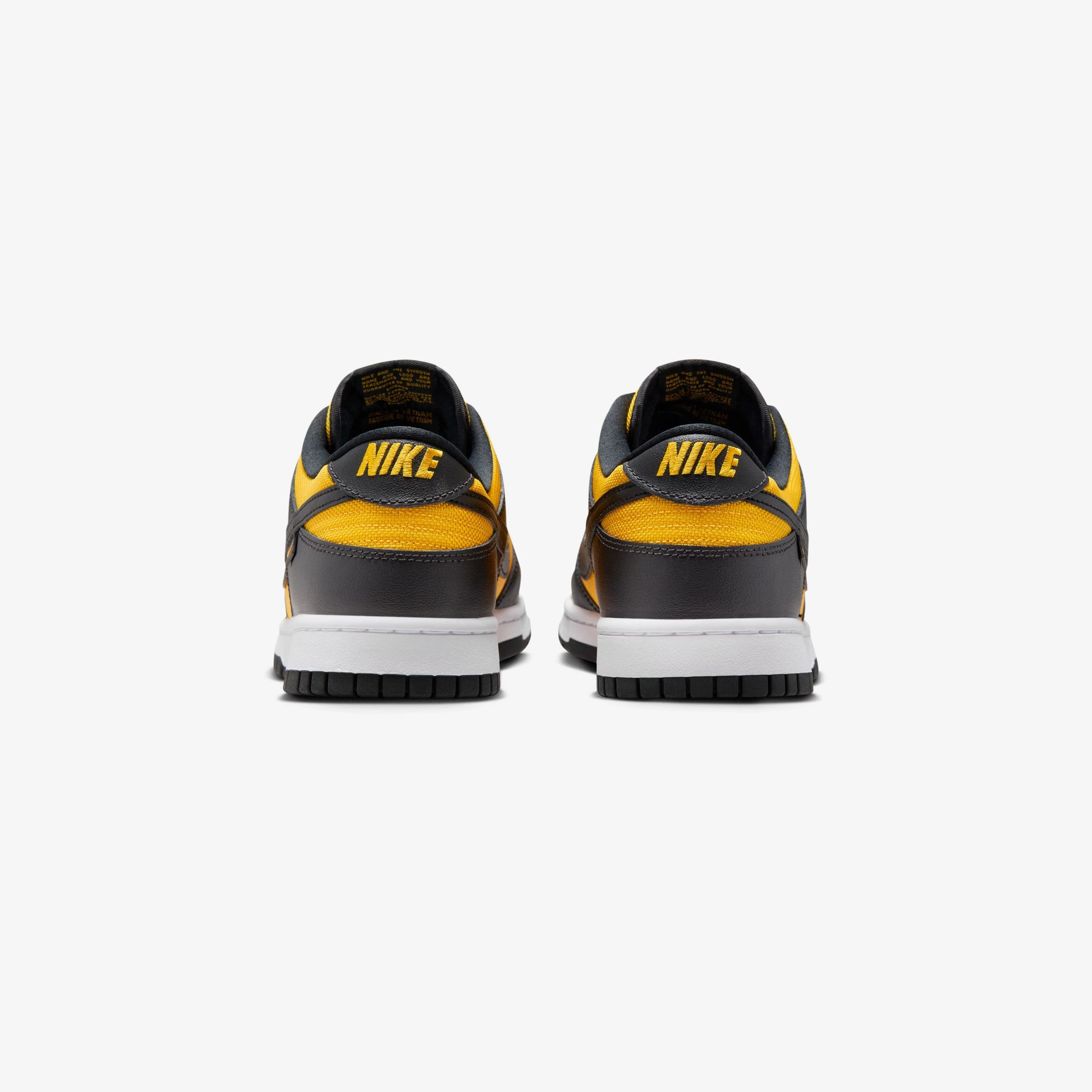 Dunk Low Black University Gold FZ4618-001 | Dead Stock