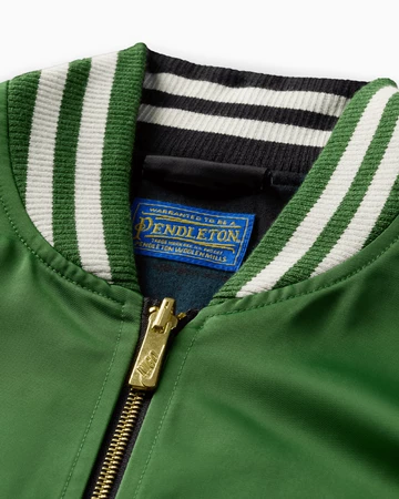 Nigo x Nike Reversible Varsity Jacket College Green Kragen