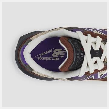 New Balance 990v6 Rich Oak Innensohle Details