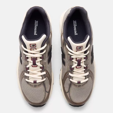 JJJJound x New Balance 740 Mushroom von oben