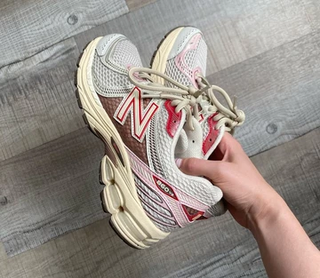 size? x New Balance 860v2 Bacon Paar 2