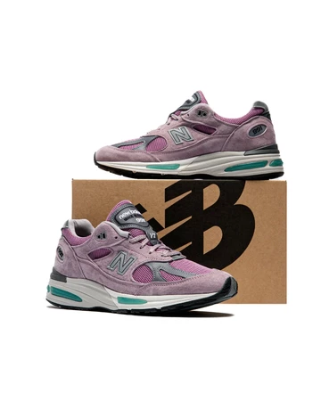 New Balance Made in UK 991v2 Smoked Pearl Schuhkarton