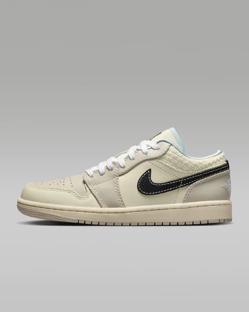 Jordan 1 Low SE Sanddrift Außenseite
