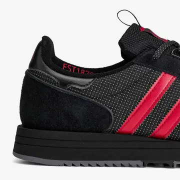 Manchester United x adidas SPZL F.C. SL83 Core Black Detailbild