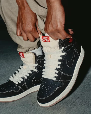 Air Jordan 1 Retro High OG Flight Club Mood