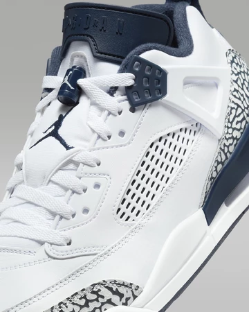 detaails des Jordan Spizike Low Obsidian