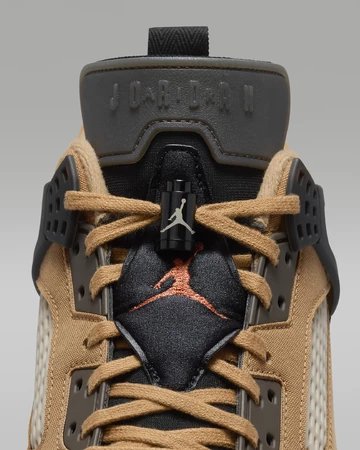 Jordan Spizike Low Flax Zunge Details