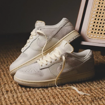 Dunk Low Phantom Light Bone Lookbook Paar