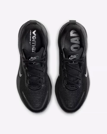 Nike Vomero 18 Black Paar von oben