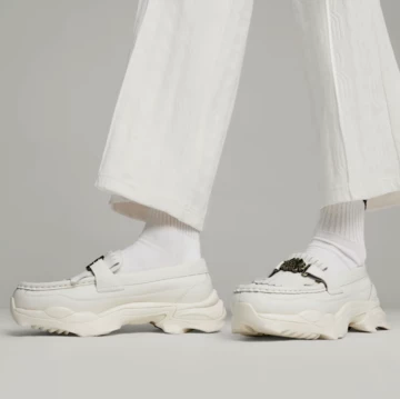 Palomo Puma Nitefox Loafer frosted Ivory am Fuß