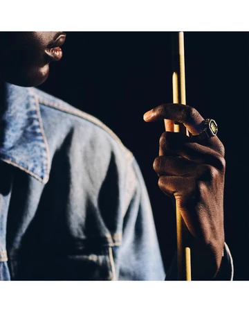 CASIO CRW-001G-9ER Ring Watch am Model