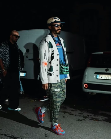 Salehe Bembury New Balance 1906R Heat be Hot Pack Hot Magma On Feet Motion