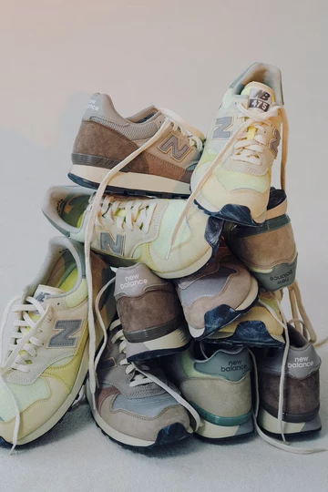 AURALEE x New Balance 475 Pack Mood 1
