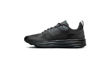 The Nike Touch 360 technology integrated into the shoes construction delivers good traction