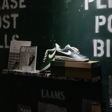 LAAMS x Nike Air Force 1 Please Post Bills Mood 1