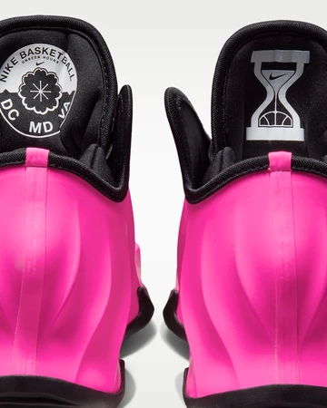 Nike G.T. Future Hyper Pink