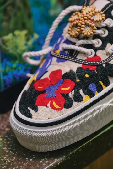Vans Premium Authentic Multicolour Mood Details